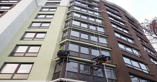 Установка крыши на балкон Баксан цена от 1039 руб. м/2.
